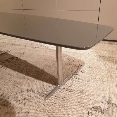 Minotti_Konsole_Couchtisch_Wilson_hochglanz_granito_Lukaszewitz_Reutlingen