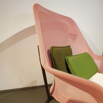 Vitra_Sessel_Slow Chair_rosa_grün_Lukaszewitz_Reutlingen